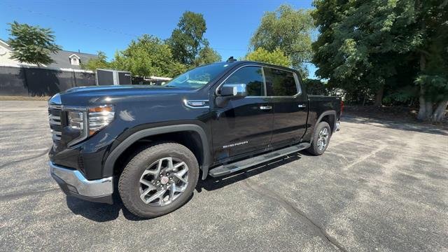 Used 2026 Onyx Black GMC SLT image 4