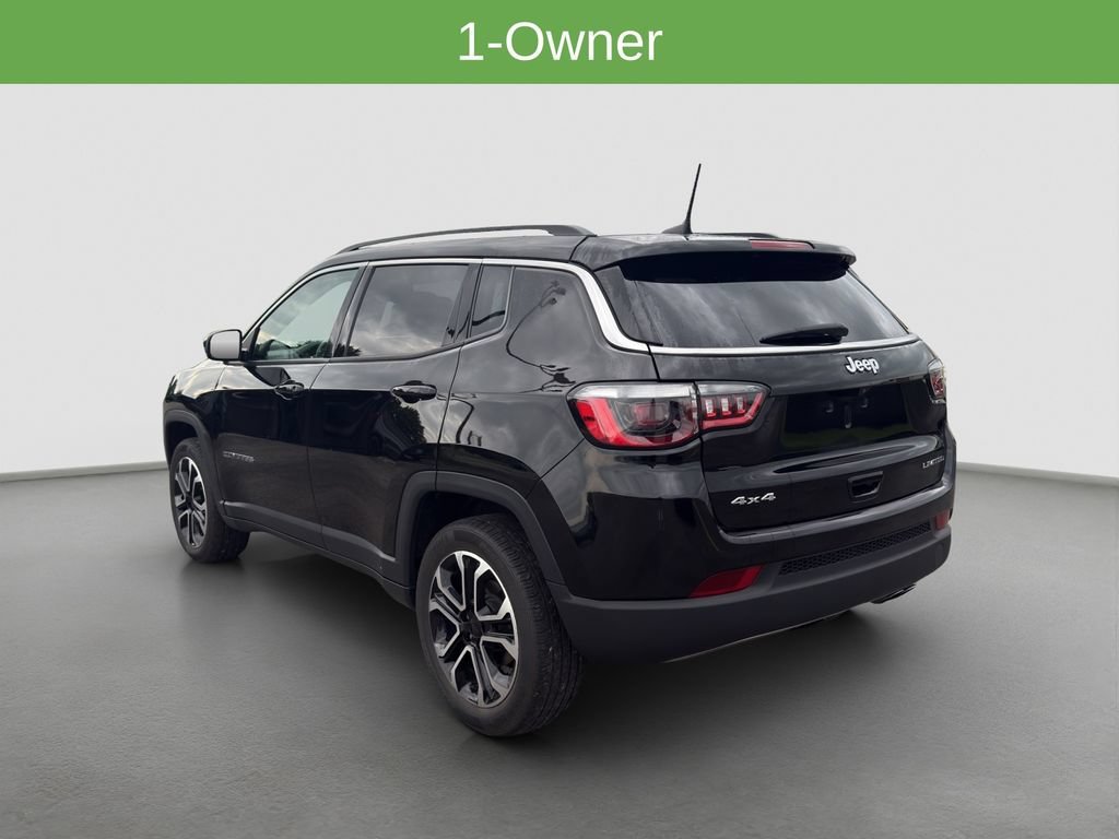 Used 2022 Black Jeep Limited 4x4 image 4
