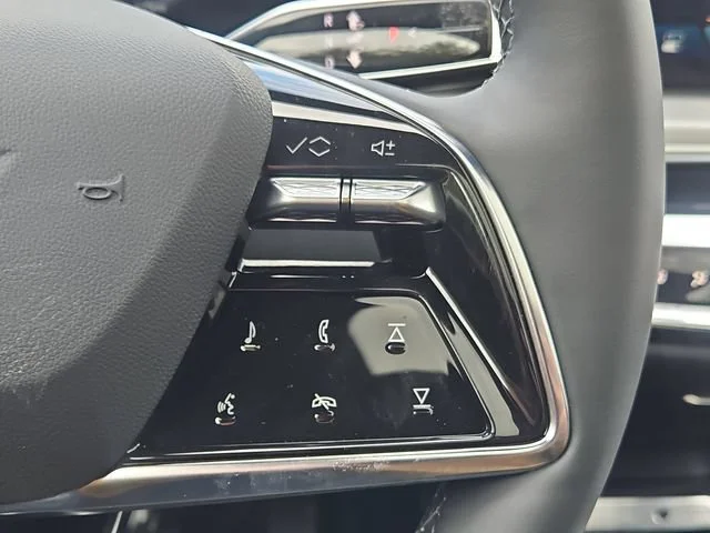 2026 Cadillac LYRIQ Sport - Photo 15