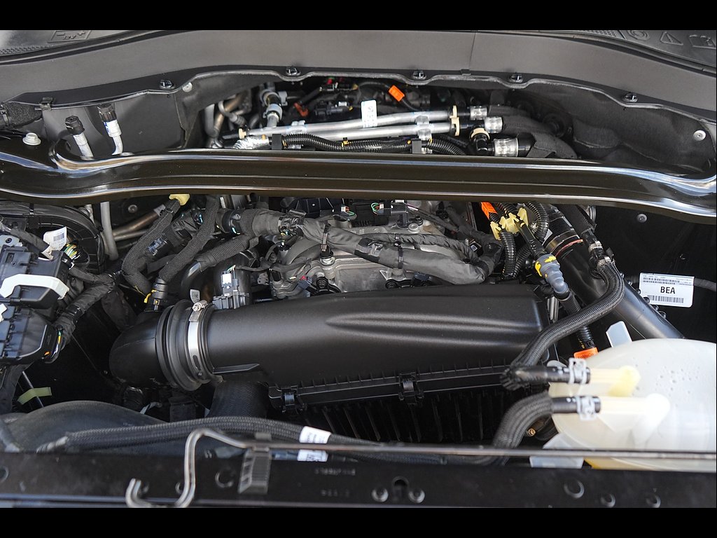 Used 2025 Agate Black Ford ST-Line image 6