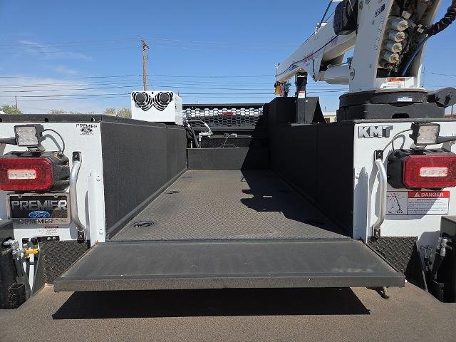 2024 Ford F-550 Super Duty Chassis Cab XL - Photo 43