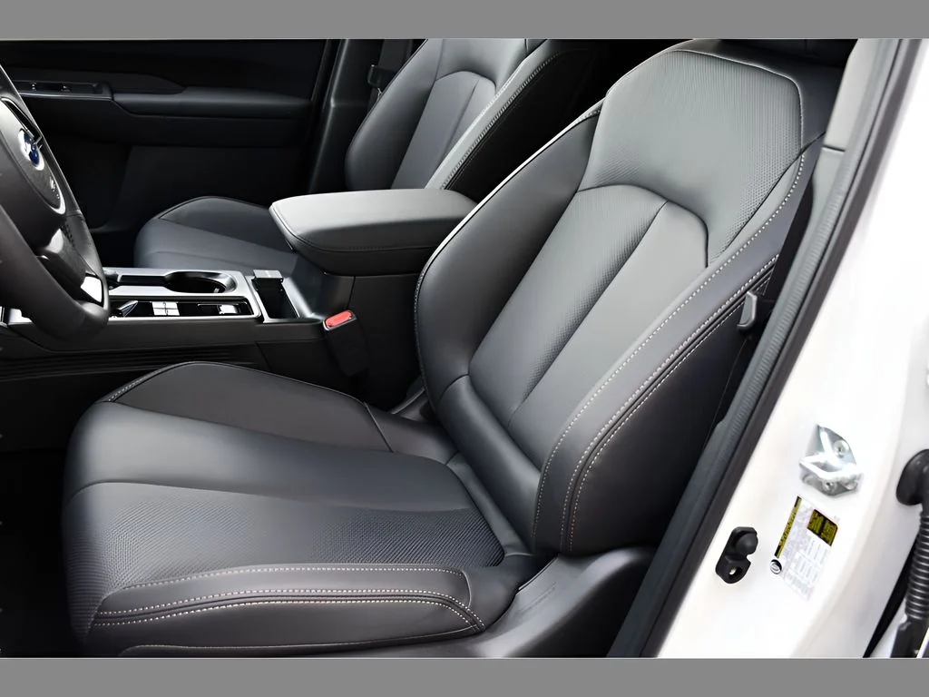 New 2026 CRYSTAL WHITE PEARL Subaru Limited image 13