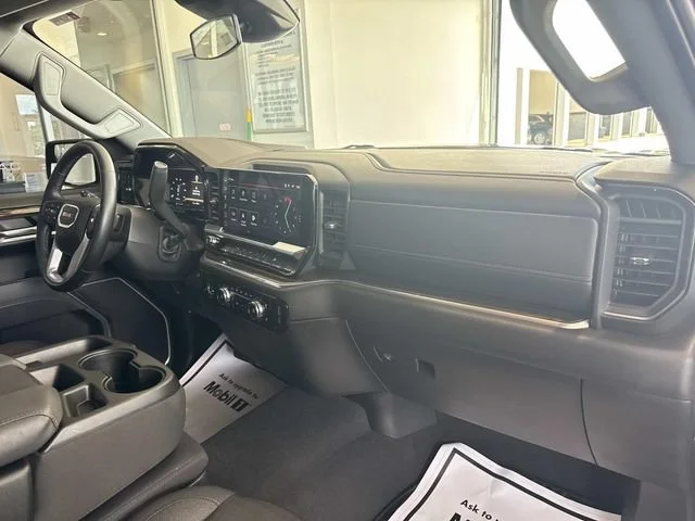 Used 2024 Onyx Black GMC Elevation image 20