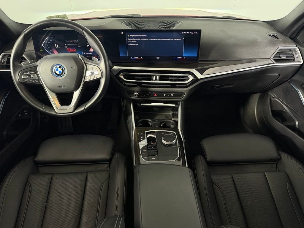 2023 BMW 3 Series 330e - Photo 14