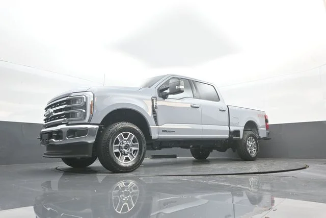 Used 2026 Gray Metallic Ford Lariat image 25
