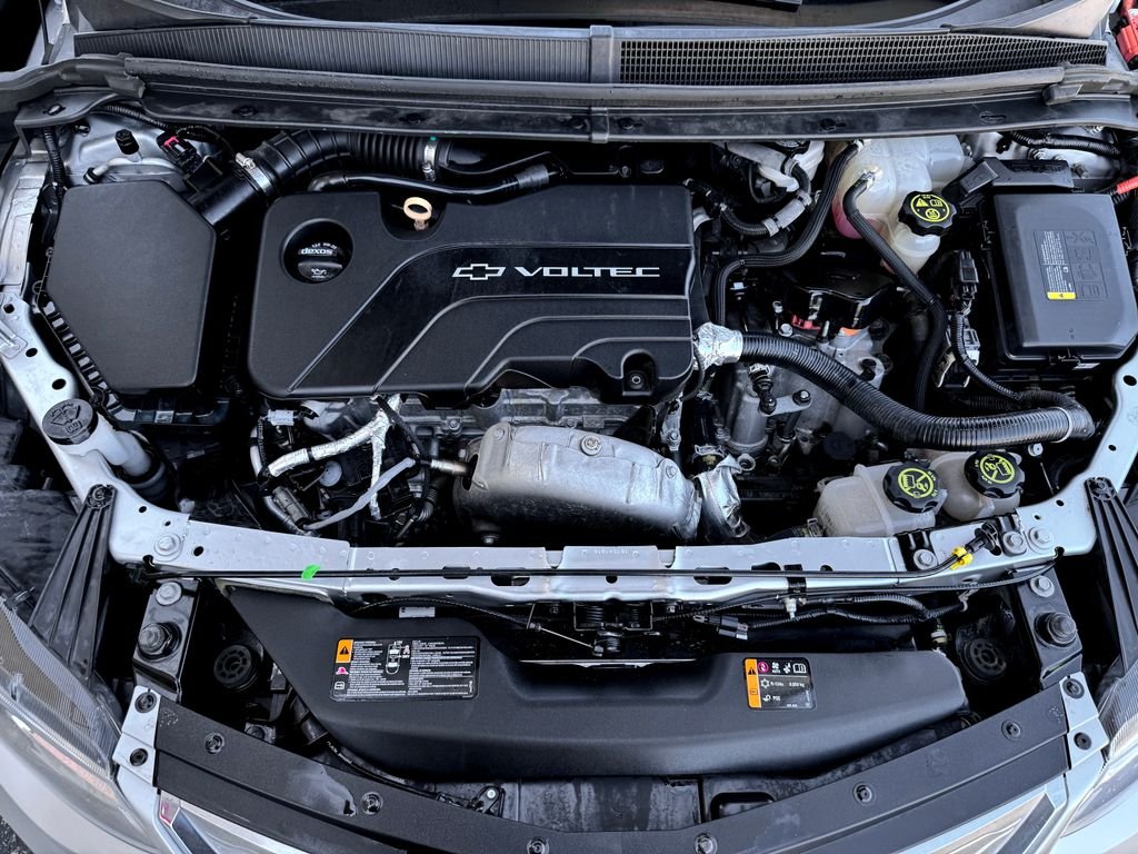 Used 2017 Silver Chevrolet Premier image 14