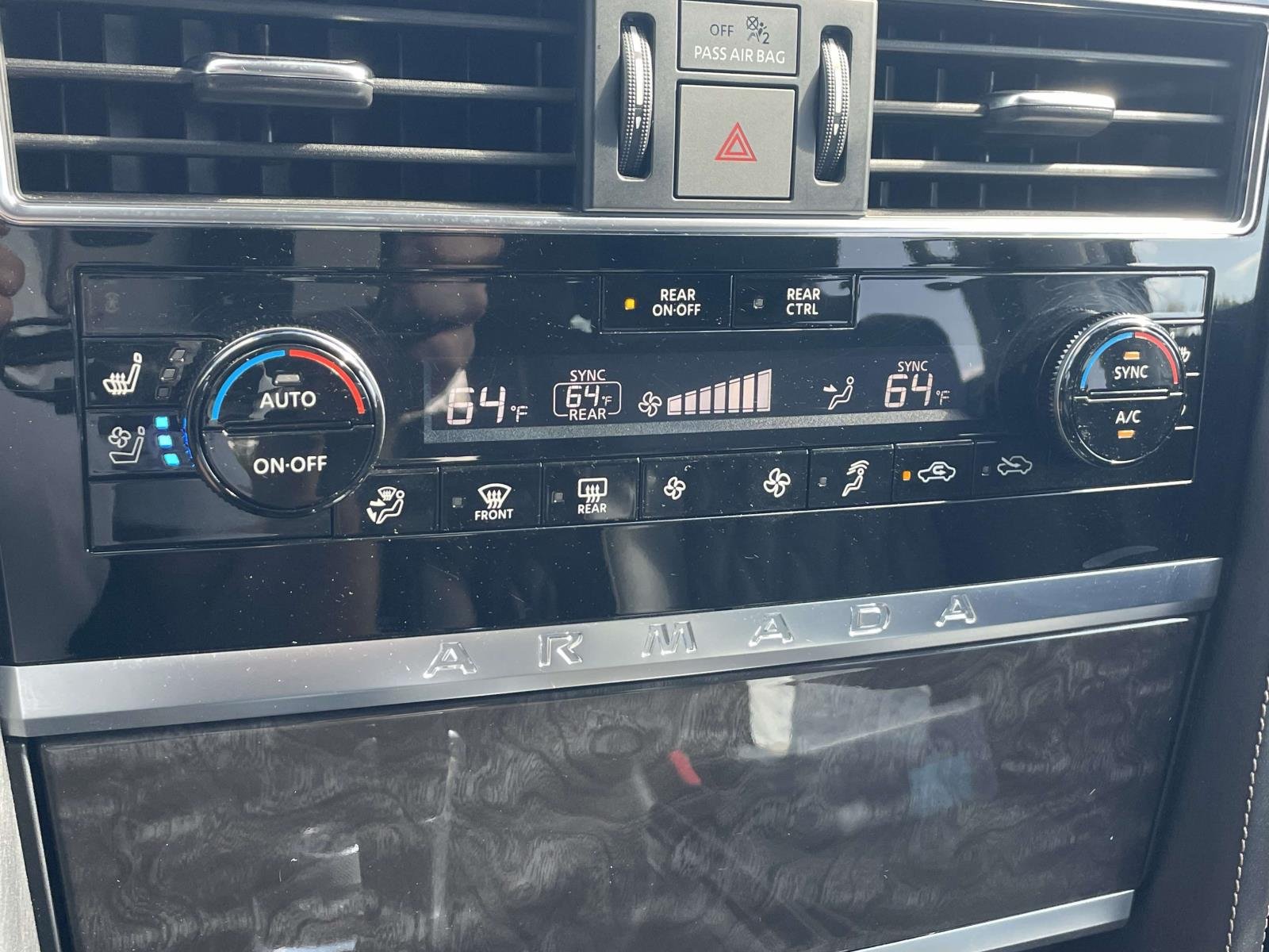 2023 Nissan Armada Platinum - Photo 19