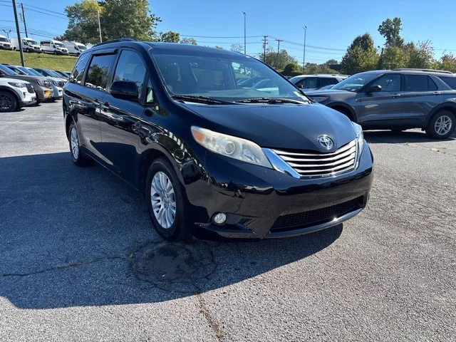Used 2015 Toyota Sienna XLE with VIN 5TDYK3DC4FS598232 for sale in Roanoke, VA