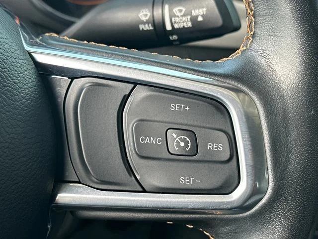 Used 2023 White Jeep High Altitude image 21