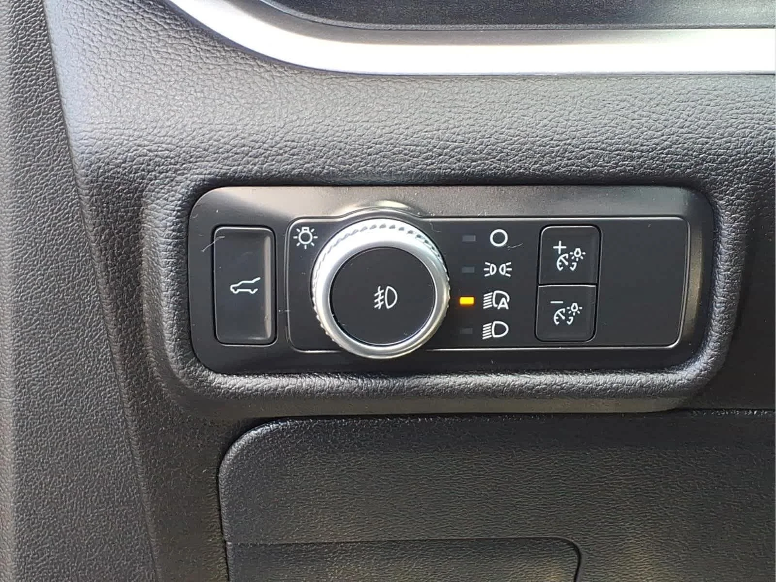 Used 2022 Stone Blue Ford XLT image 13