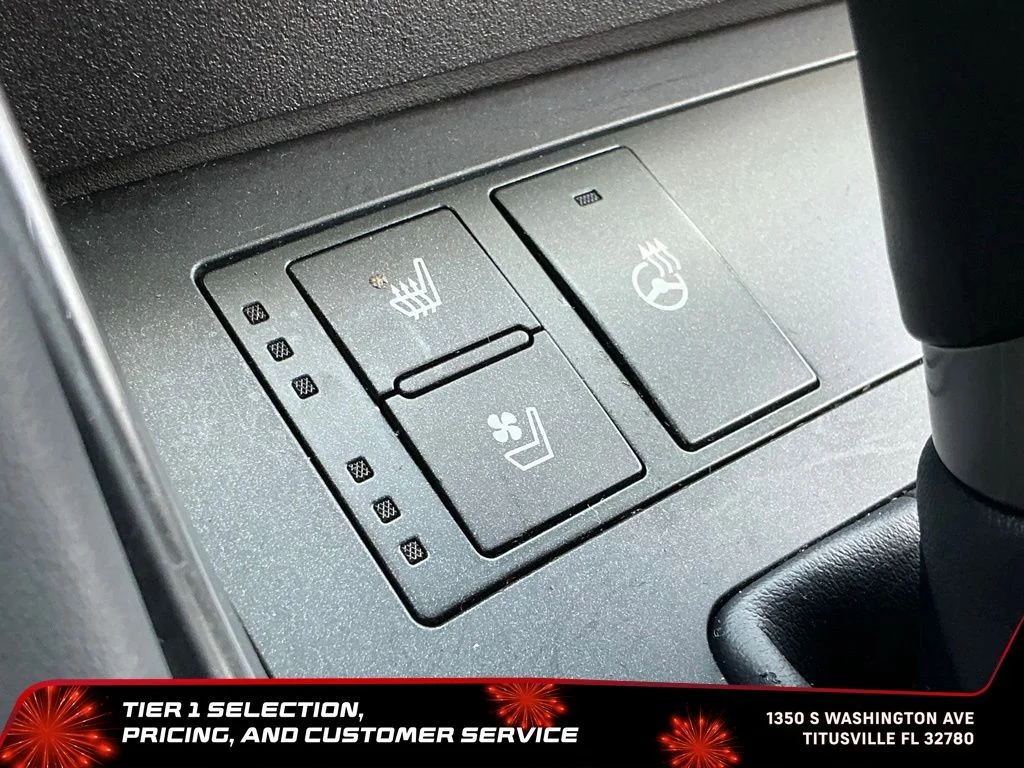 Used 2023 White Lexus 300 image 24