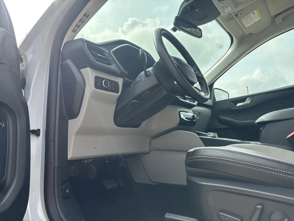 Used 2026 Space Silver Ford PHEV image 12