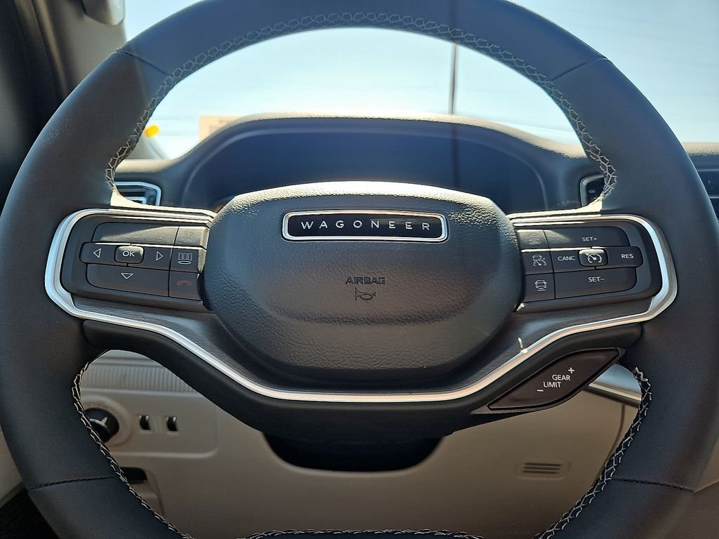 2025 Jeep Wagoneer Series I - Photo 19