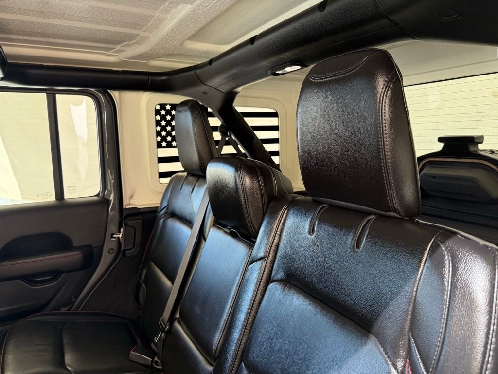 Used 2021 Gray Clearcoat Jeep Unlimited Rubicon image 22