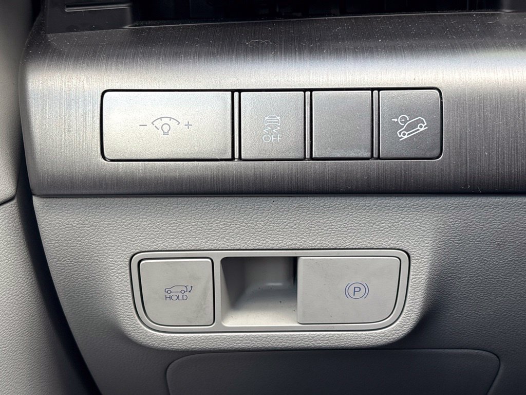 2024 Hyundai Kona Limited - Photo 29