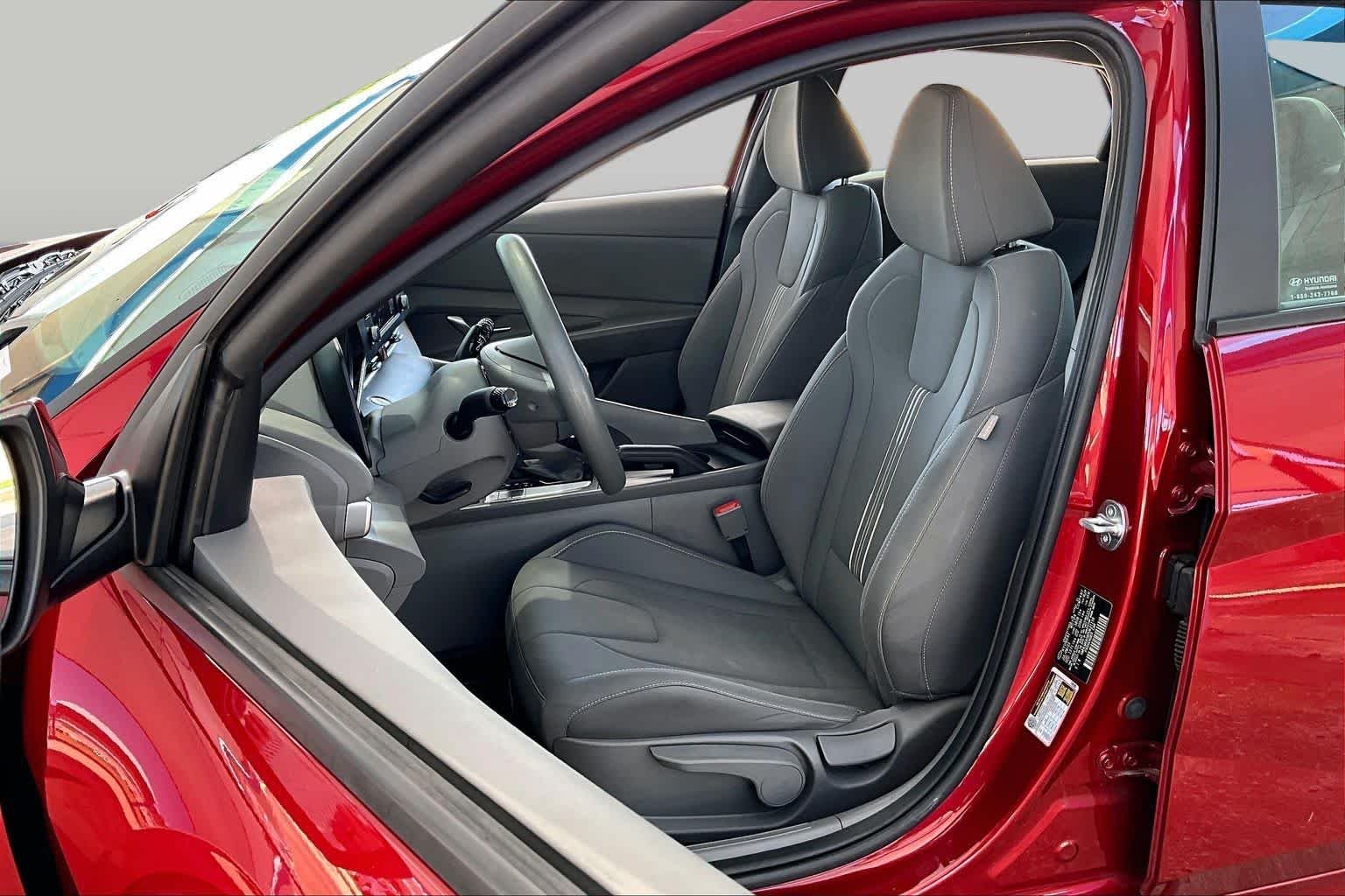 Used 2023 Ultimate Red Hyundai SEL image 8