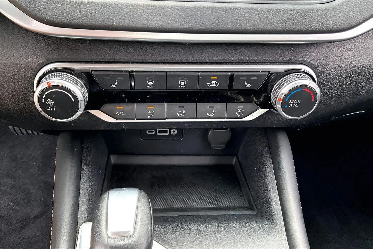 Used 2022 Gun Metallic Nissan 2.5 SR image 32