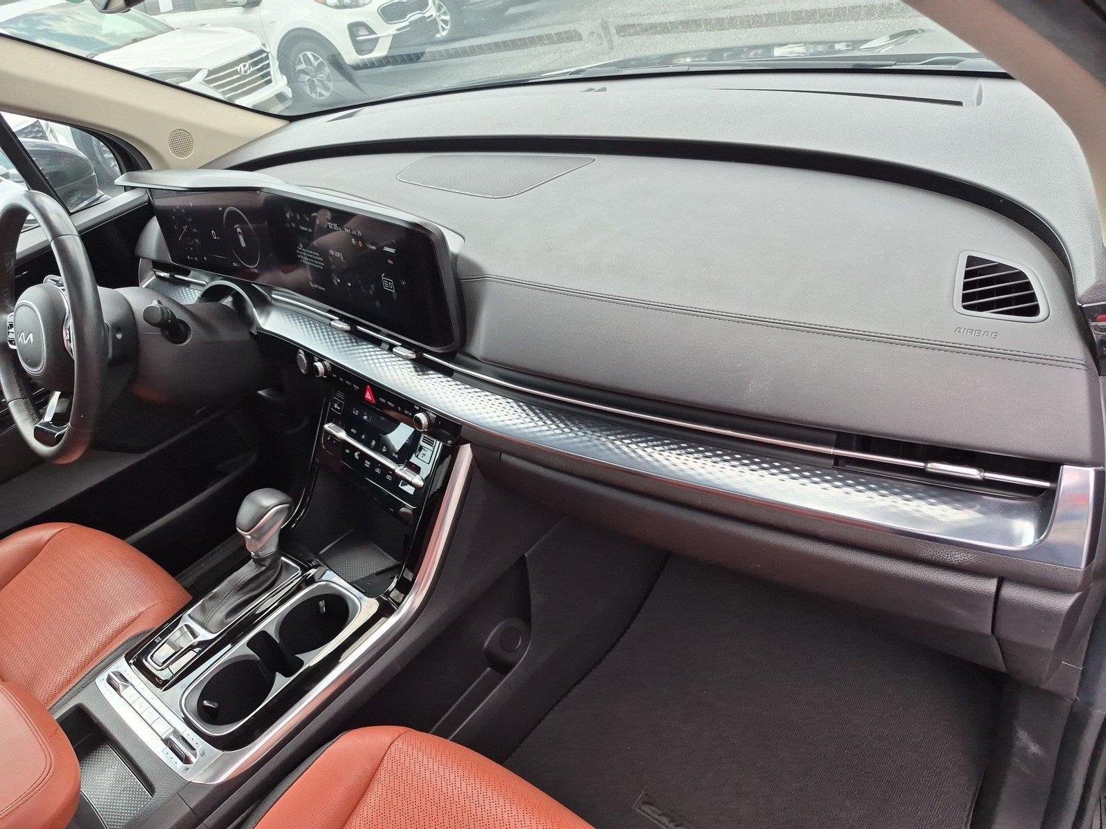 Used 2024 Aurora Black Pearl Kia SX Prestige image 37
