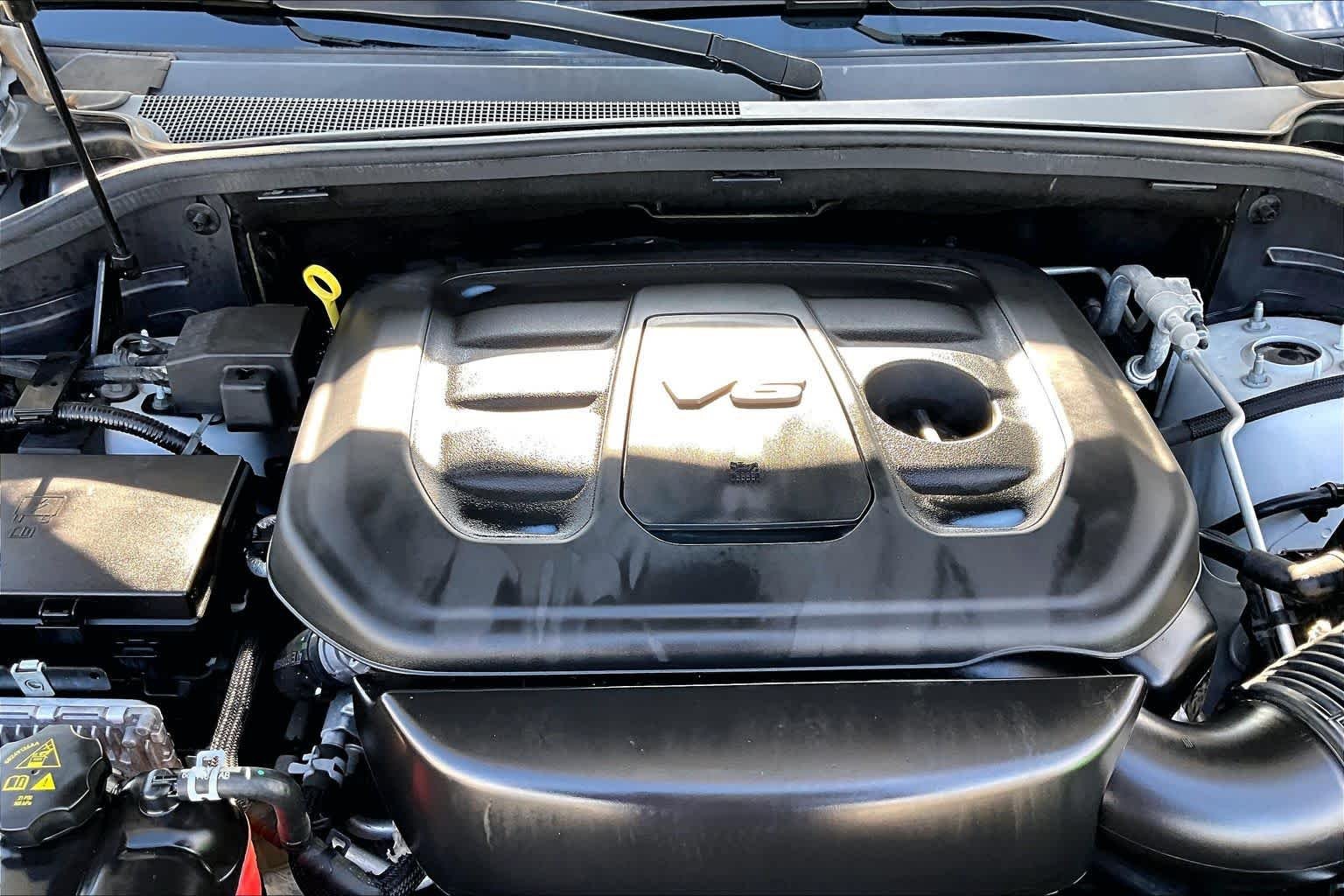 Used 2018 Bright White Clearcoat Jeep Altitude image 35