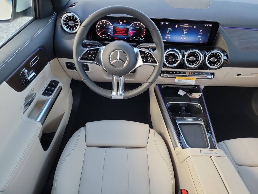 New 2026 Polar White Mercedes-Benz GLA 250 image 13
