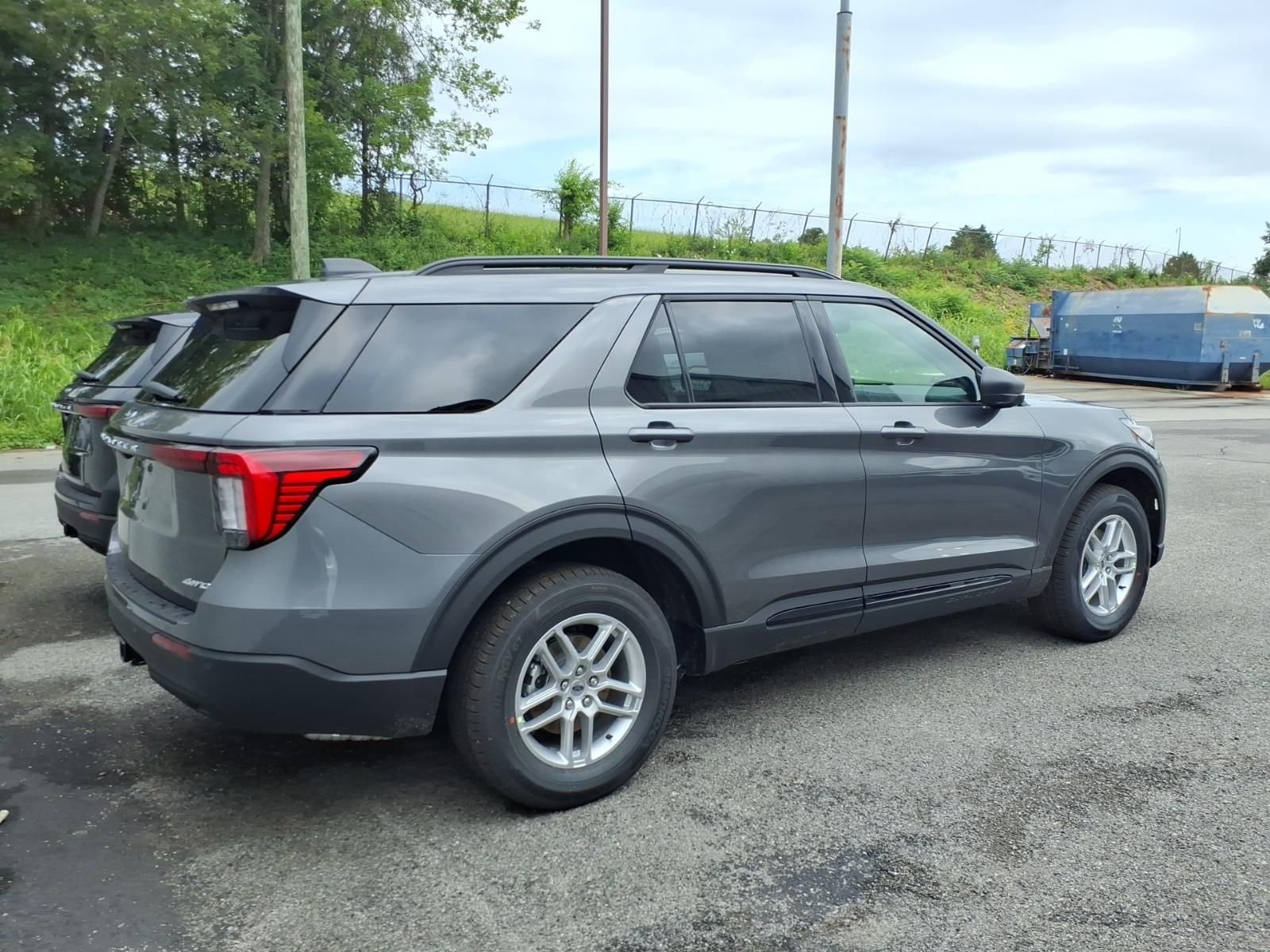 New 2026 Carbonized Gray Metallic Ford Active image 7