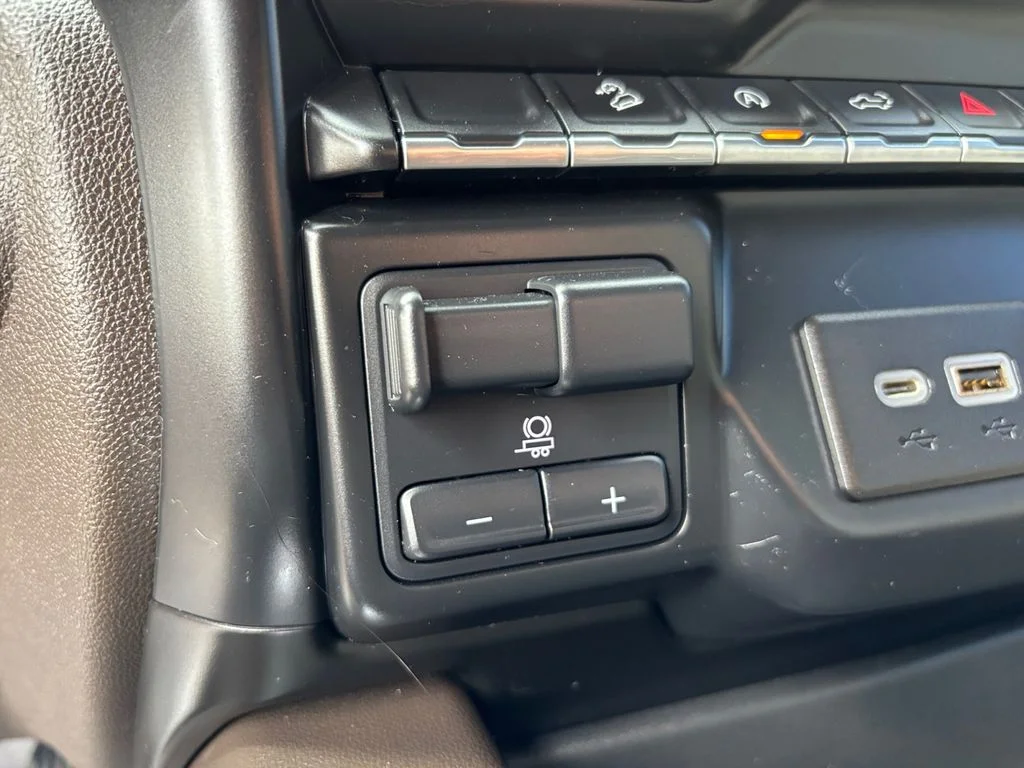 Used 2019 Red GMC SLT image 51