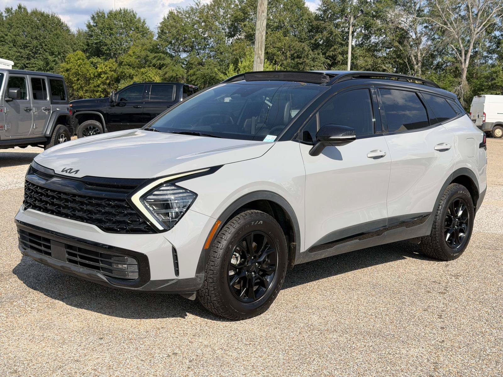 Used 2025 Wolf Gray/Ebony Black Roof Kia X-Pro image 1