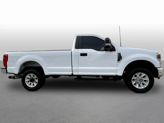 Used 2022 White Ford XL image 9