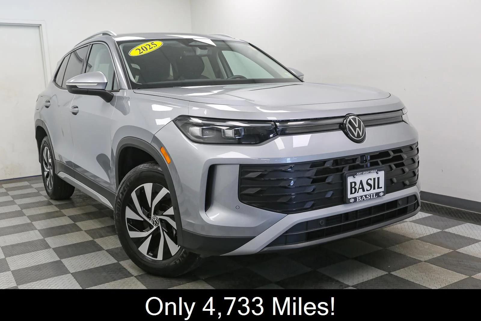 Used 2025 Pyrite Silver Metallic Volkswagen S image 2
