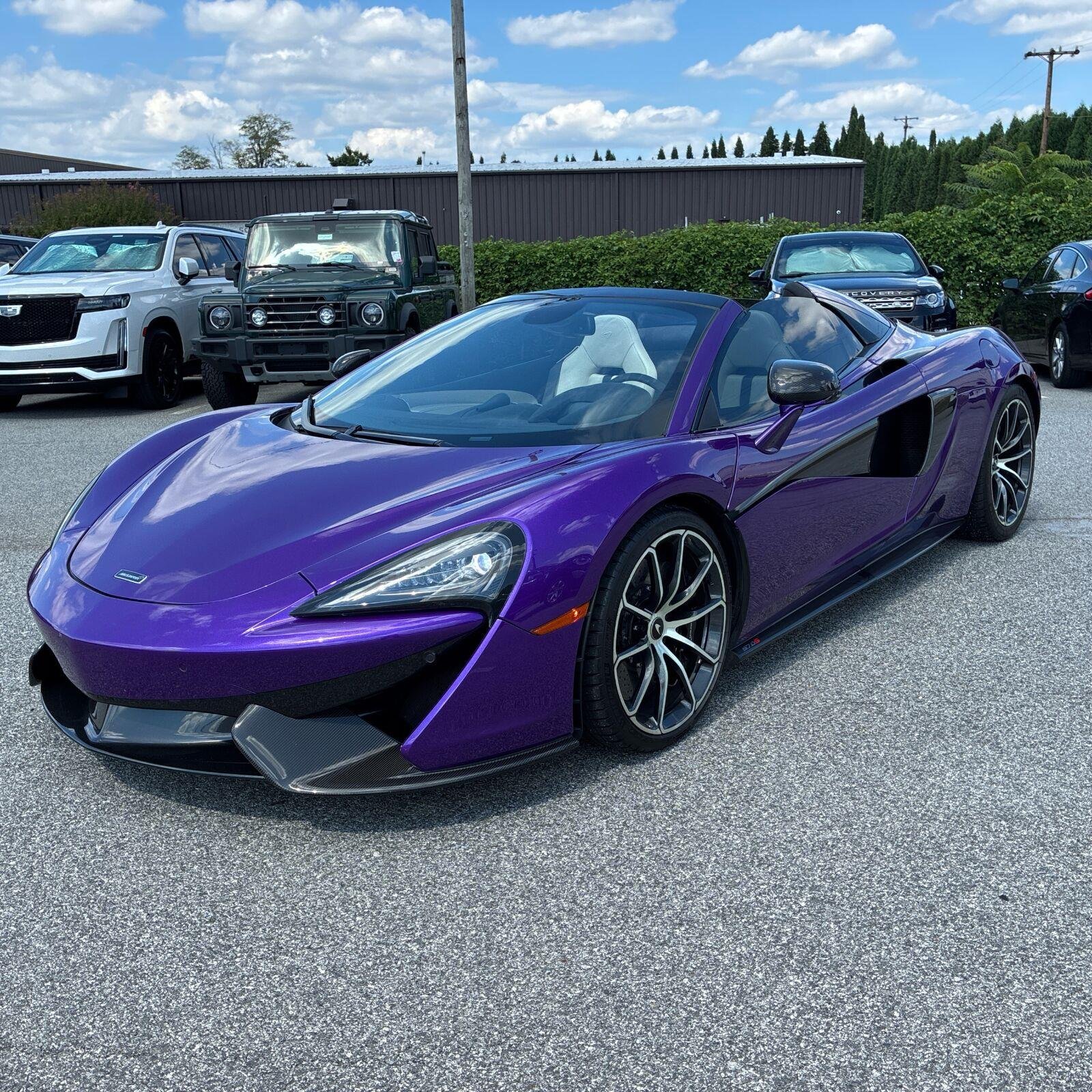 Used 2019 Blue MCLAREN  image 1