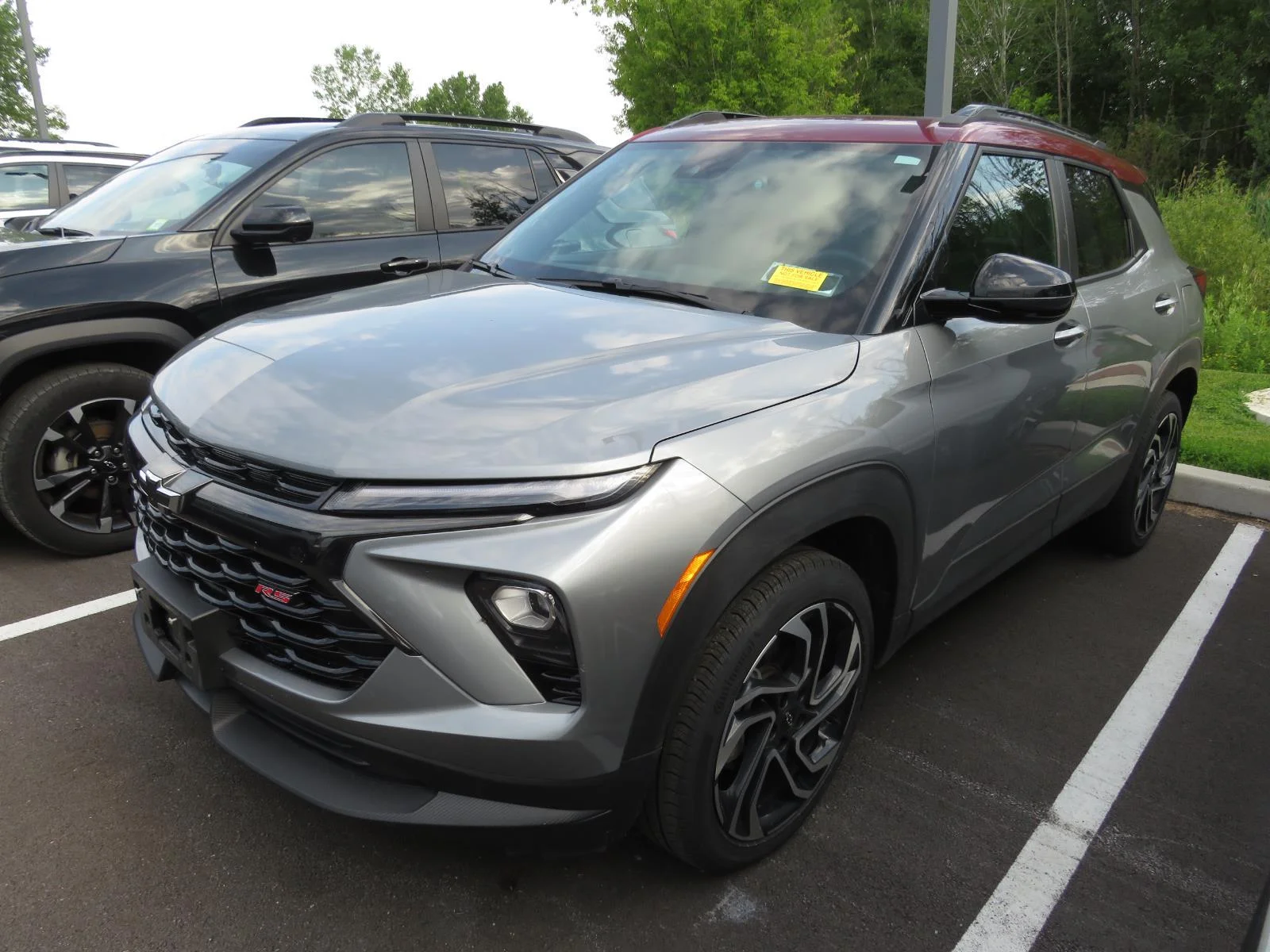 Used 2025 Sterling Gray Metallic Chevrolet RS image 6