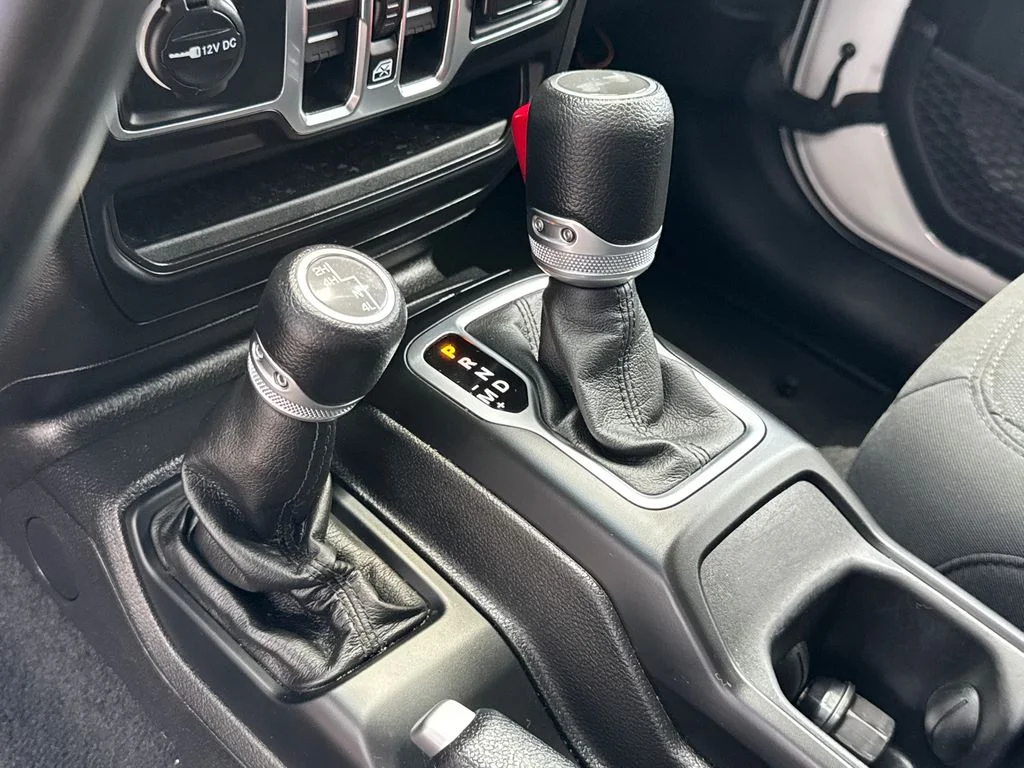 Used 2022 White Jeep Unlimited Willys image 26