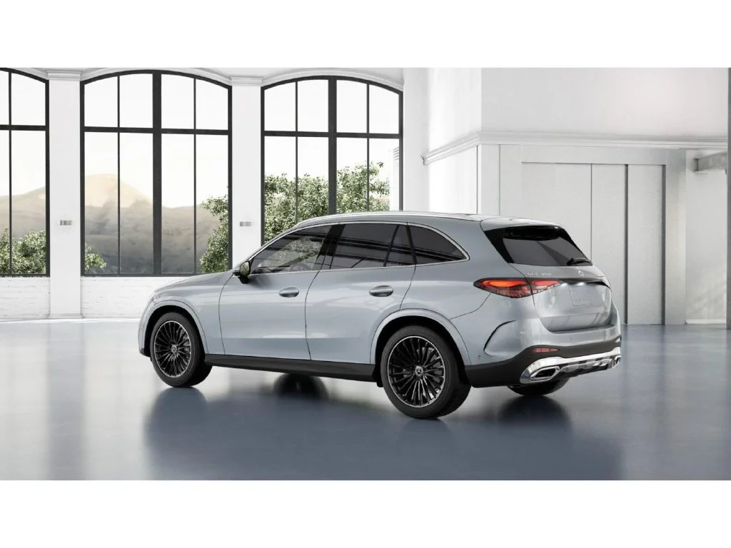 New 2027 Silver Mercedes-Benz GLC 300 image 30