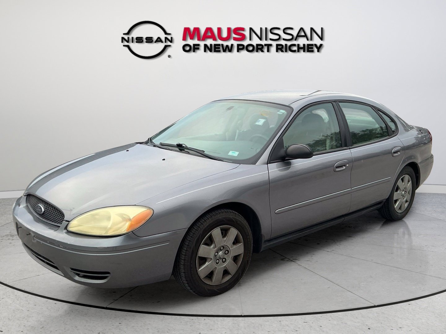Used 2007  Ford SE image 4