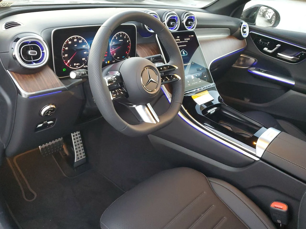 New 2026 Graphite Grey Metallic Mercedes-Benz GLC 300 image 17