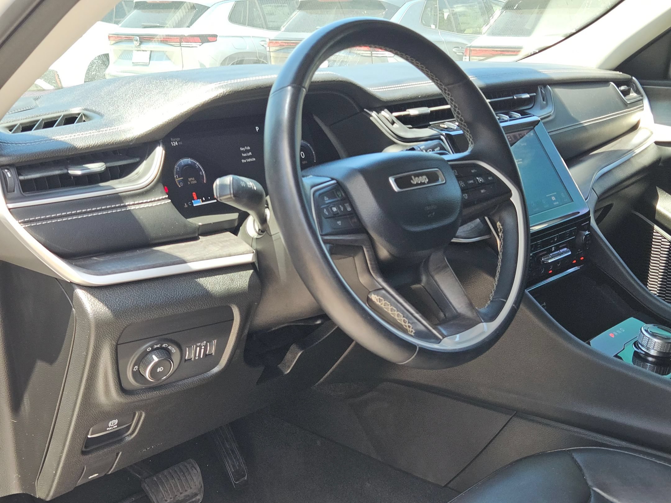 Used 2022 Bright White Clearcoat Jeep Limited image 10