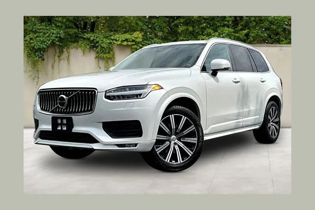 2023 Volvo XC90 B5 Core 4WD's photo
