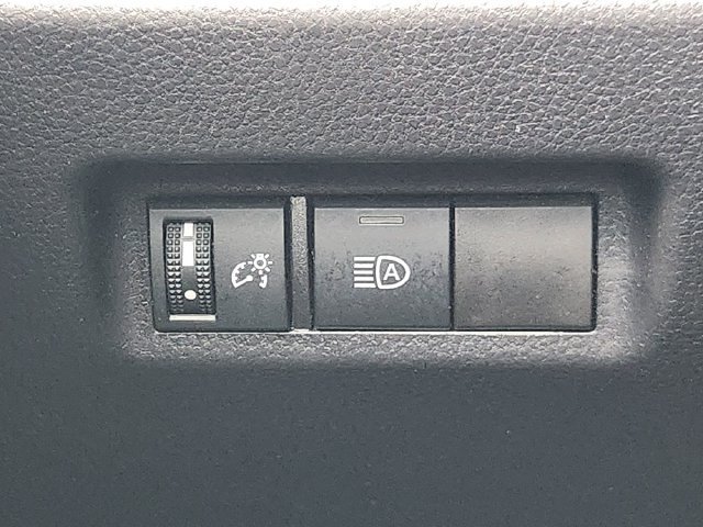 Used 2025 Red Toyota XLE image 20