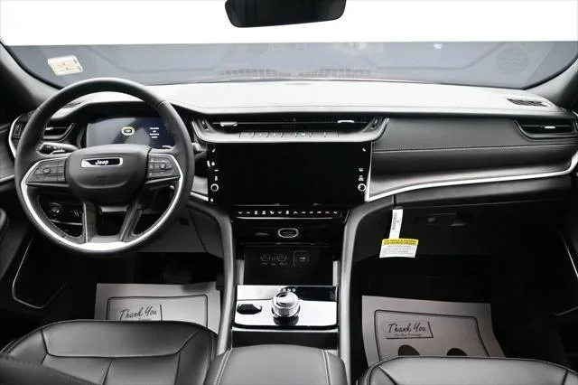 New 2026 Velvet Red Pearl-Coat Exterior Paint Jeep Limited image 12