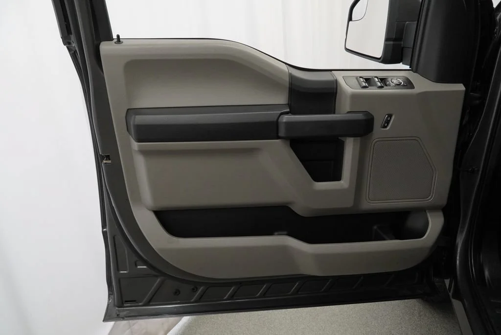 Used 2020 Gray Ford XL image 21