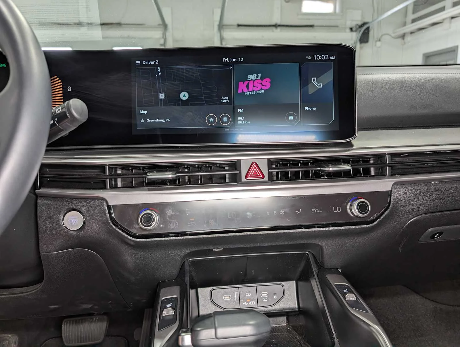 Used 2025 Glacial White Pearl Kia S image 36