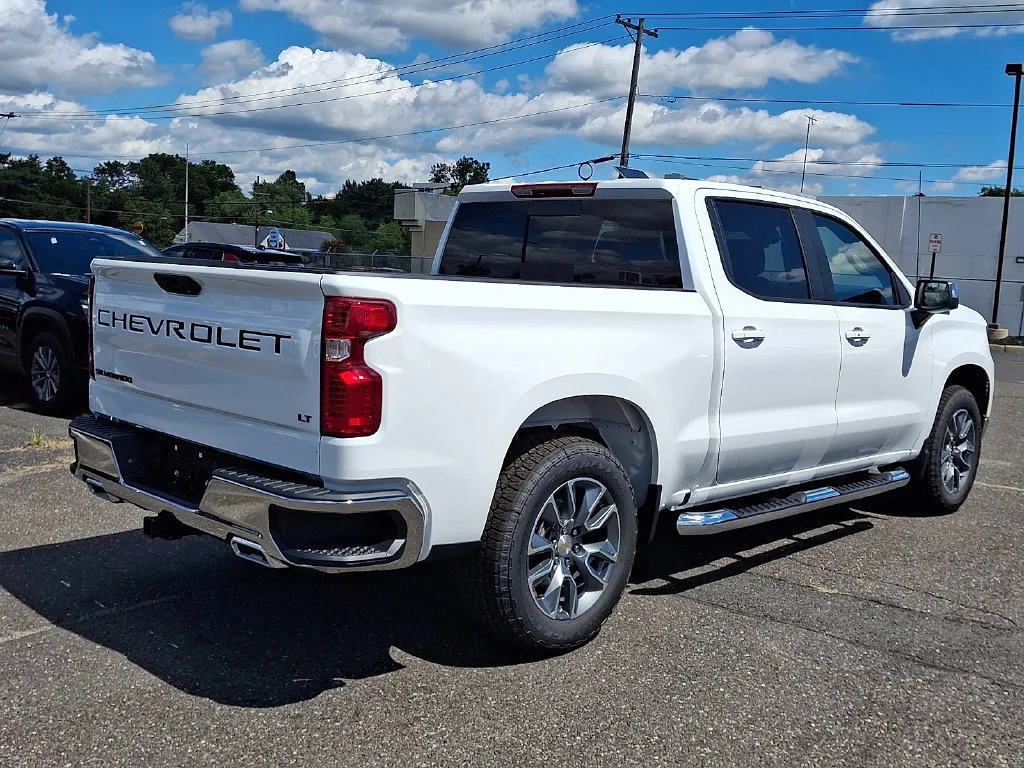 New 2026 Summit White Chevrolet LT image 8