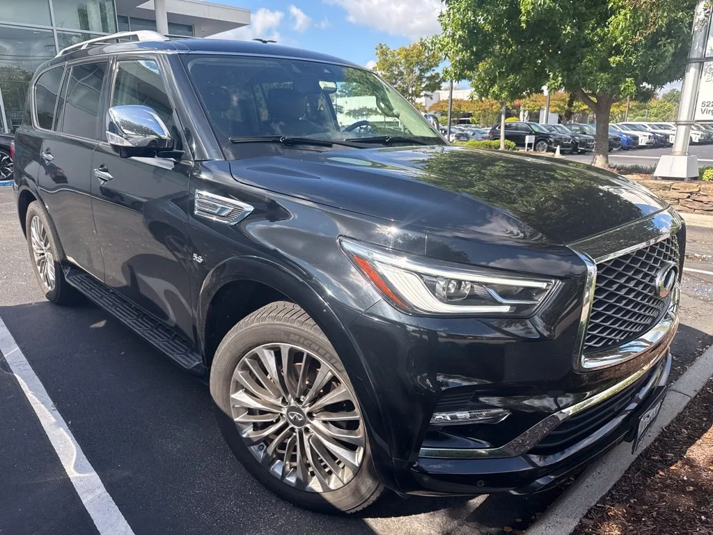 Used 2019 Black Obsidian INFINITI LUXE image 18