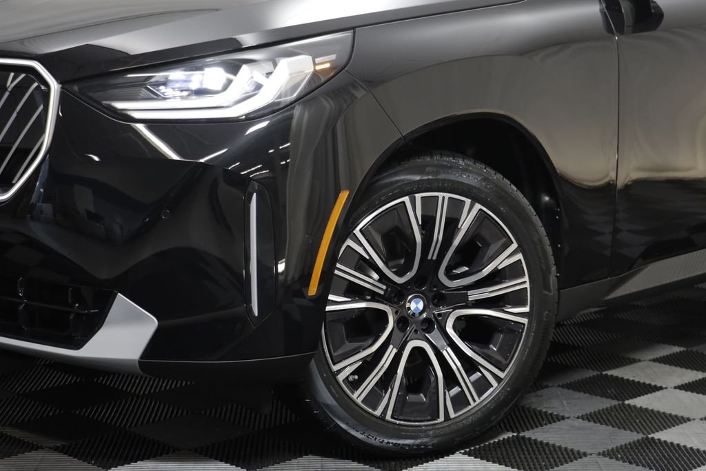 New 2026 Black Sapphire Metallic BMW 30 xDrive image 4
