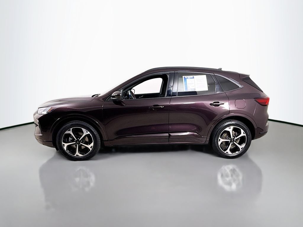 Used 2023 Cinnabar Red Metallic Premium Colorant Ford ST-Line Select image 10