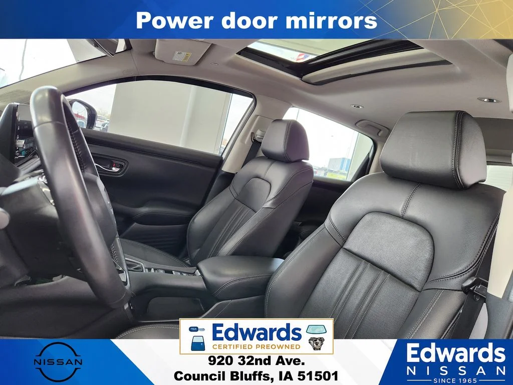 Used 2024 White Honda EX-L image 18
