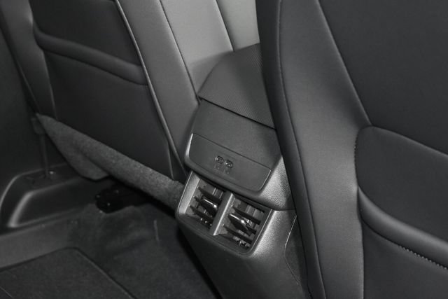 2027 Chevrolet Equinox RS - Photo 19