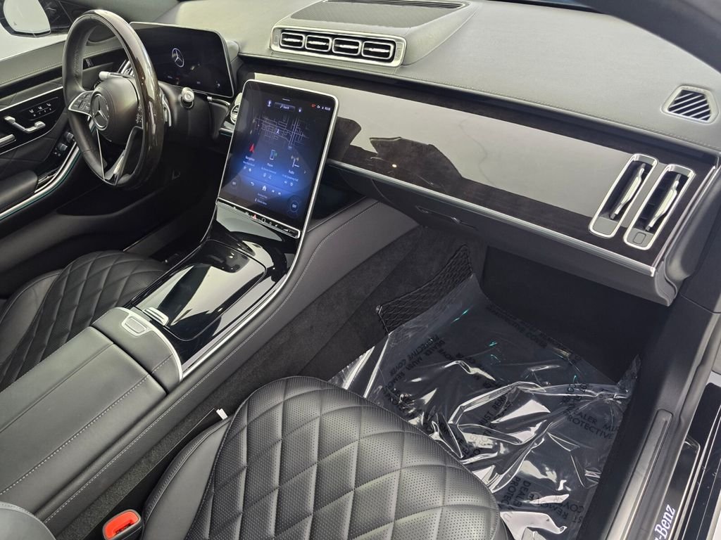 Used 2023 Black Mercedes-Benz S 580 image 31
