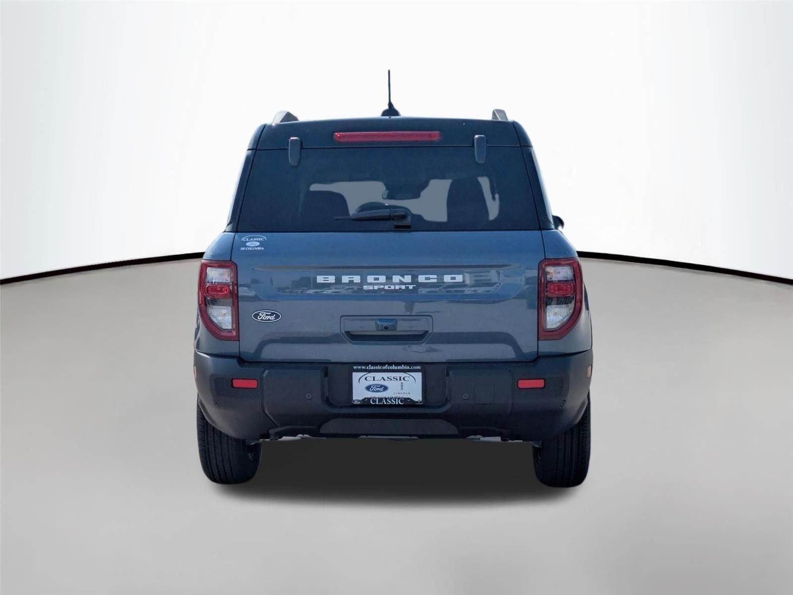 New 2026 Azure Gray Metallic Tri-Coat Ford Outer Banks® image 6