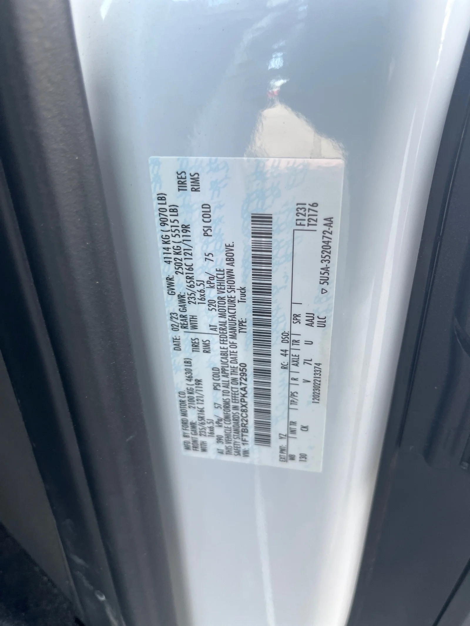 Used 2023 Oxford White Ford T250 MED ROOF AWD image 10